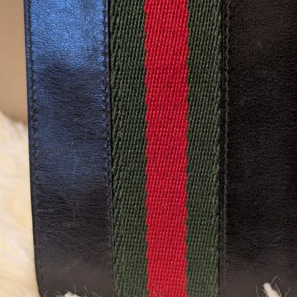 Gucci, Vintage Long Bifold Wallet, Black Leather with Iconic Stripe - Picture 6 of 16